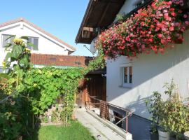 Ferienwohnung Alpenblick, hotel v destinácii Ainring