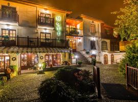 Hotel Dwa Księżyce: Kazimierz Dolny şehrinde bir otel