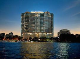 Four Seasons Hotel Cairo at Nile Plaza, hotel i Kairo