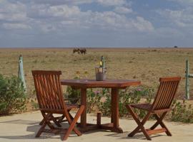 Ashnil Aruba Lodge, צימר בTsavo