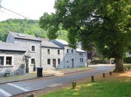 between town of Spa and Durbuy a lovely cottage，位于哈穆瓦尔的酒店