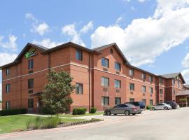 Baymont by Wyndham Bedford-Dallas, hotel em Bedford