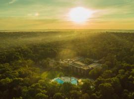 Falls Iguazú Hotel & Spa, готель у місті Пуерто-Іґуасу