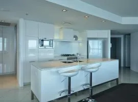 HR Surfers Paradise - Apartment 4204