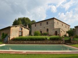 Agriturismo Tre Madonne, viešbutis mieste Monteridžonis