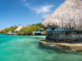 Hotel Coralina Island, hótel í Isla Grande