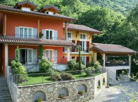 Cascina nel Bosco: Cannobio'da bir otel