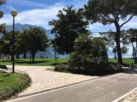 Appartamento al Lago, hótel í Riva del Garda