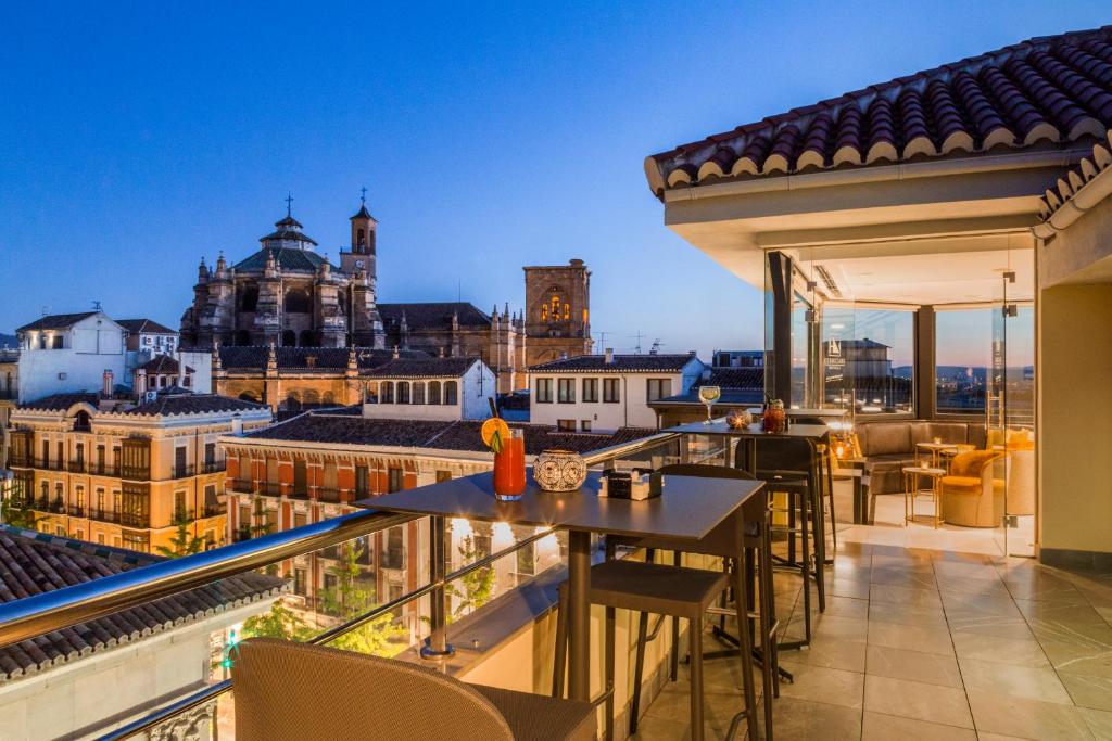 Un balcón o terraza en Eurostars Gran Via