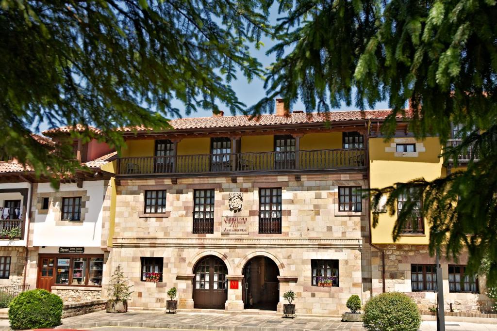 Gallery image of Apartamentos Capriccio in Santillana del Mar