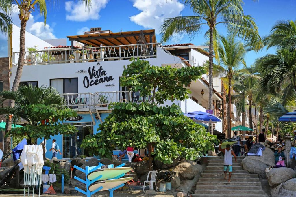 Jardí fora de Hotel Vista Oceana Sayulita