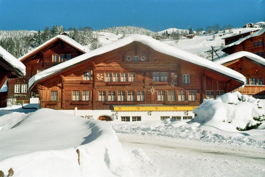 Gasthof zur Post during the winter