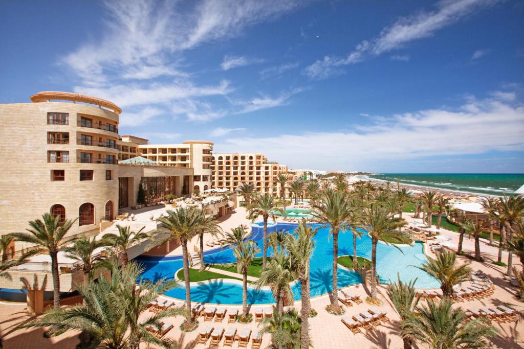 Photo de la galerie de l'établissement Mövenpick Resort & Marine Spa Sousse, à Sousse