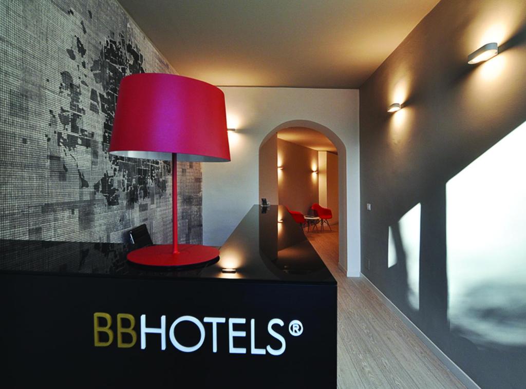 Foto da galeria de BB Hotels Aparthotel Città Studi em Milão