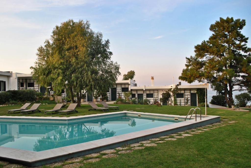 The swimming pool at or close to Angelbay Bungalows