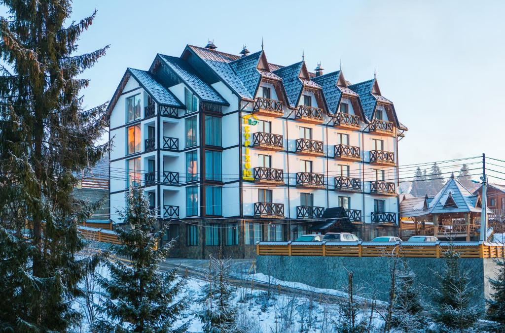 Gallery image of Hotel Pid Strihoju in Bukovel