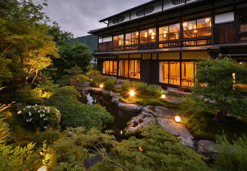 Jardin de l'établissement Japanese Ryokan Seryo