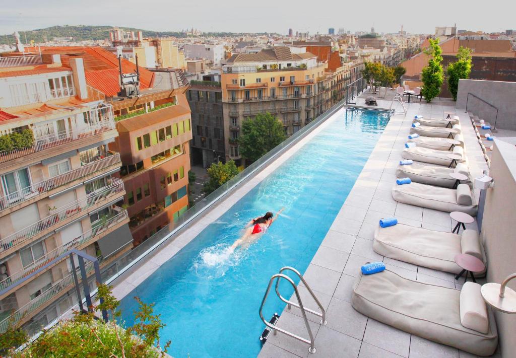 Swimming pool sa o malapit sa Ohla Eixample