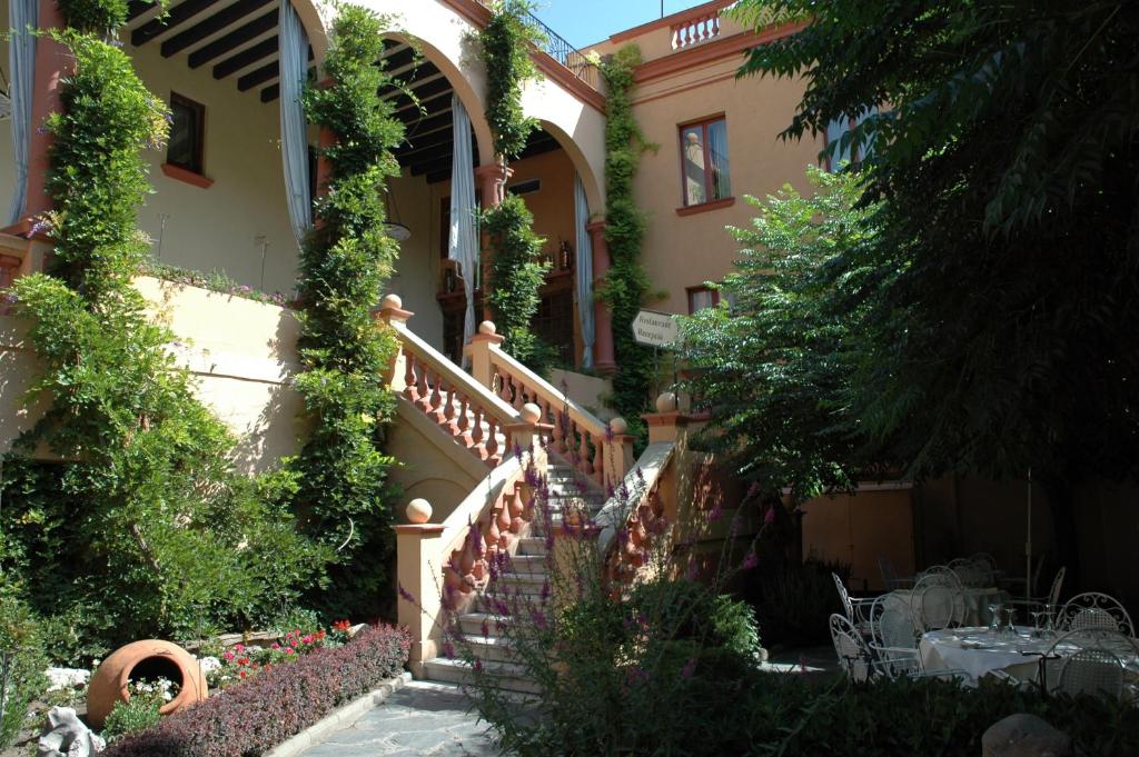 A garden outside Hotel Andria