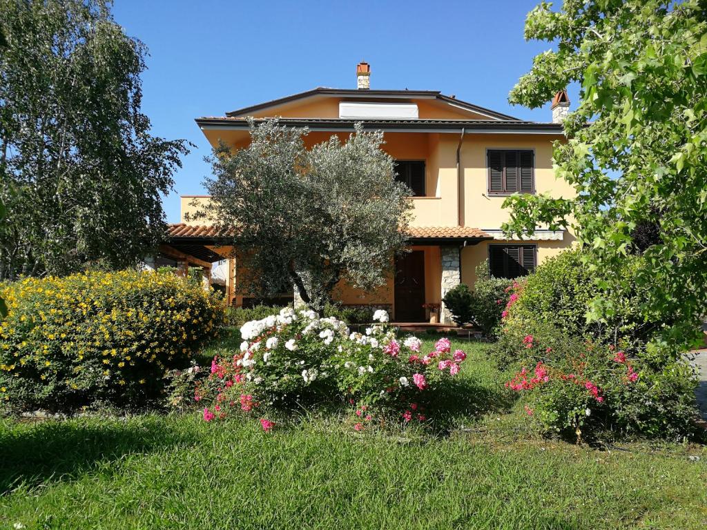 Afbeelding uit fotogalerij van mansarda sulla francigena in Altopascio