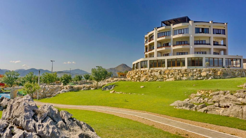 Photo de la galerie de l'établissement SL Panorama, à Trebinje