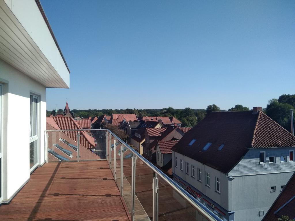 Un balcón o terraza en Hotel Walsroder Hof