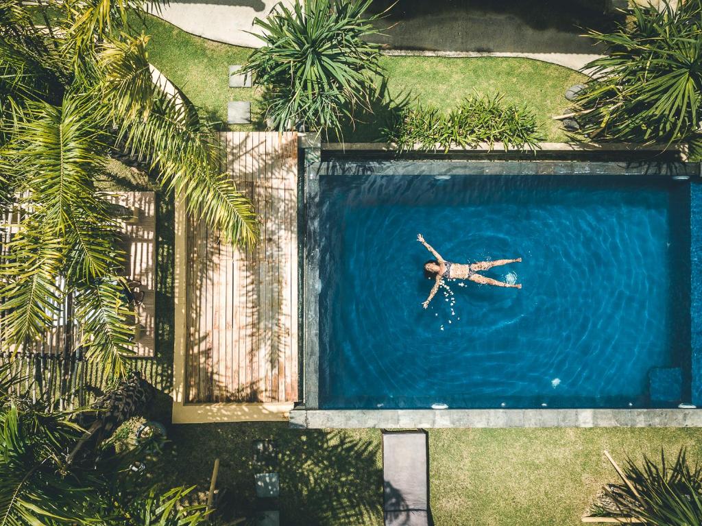 Kolam renang di atau dekat dengan Ocho Bali Surf Camp