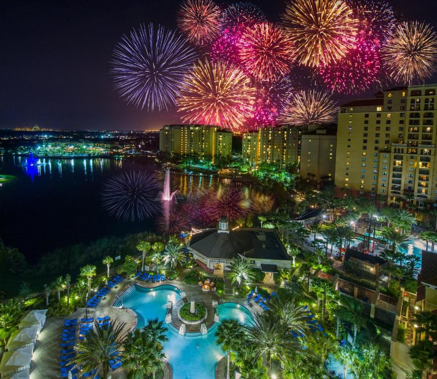 Majoituspaikassa Wyndham Grand Orlando Resort Bonnet Creek tai sen lähellä sijaitseva uima-allas