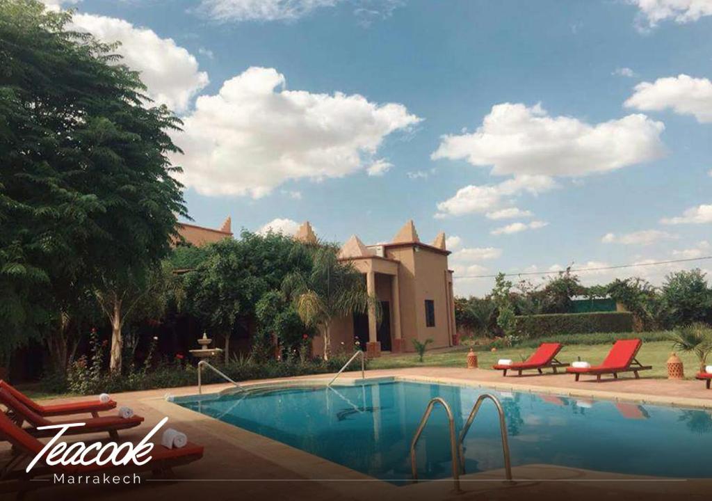 The swimming pool at or close to Teacook Marrakech