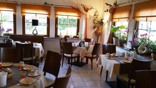 Un restaurant sau alt loc unde se poate mânca la Hotel Birkenhof Garni