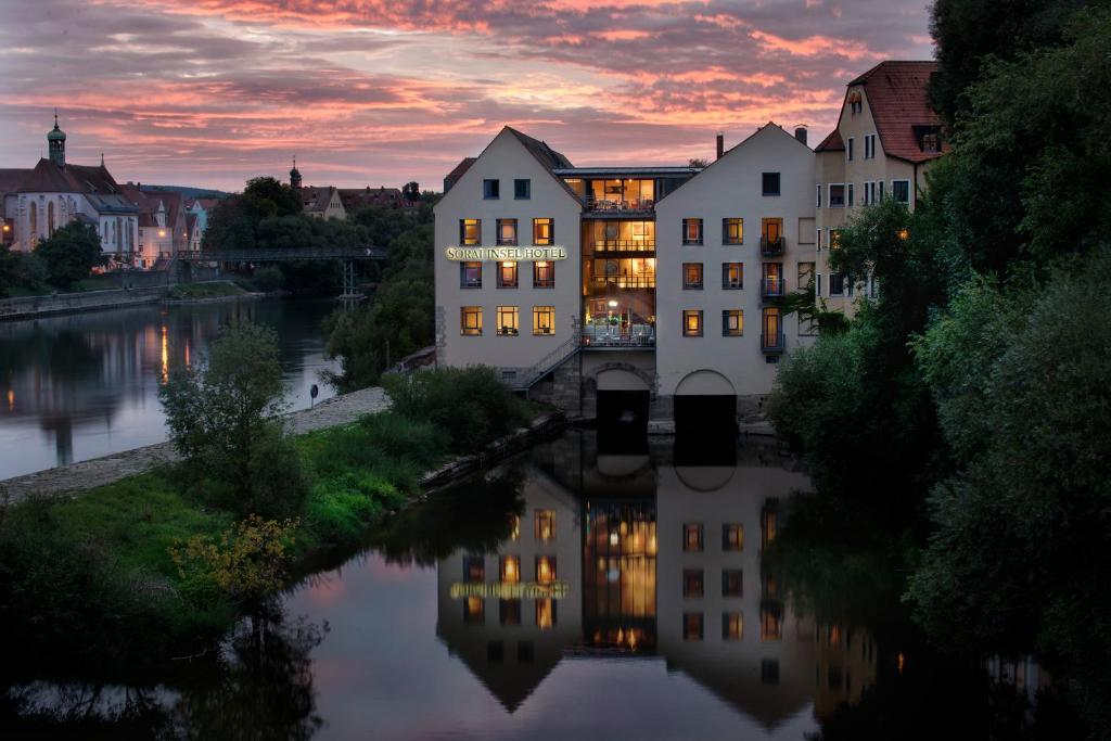 Pogled na rijeku u blizini hotela