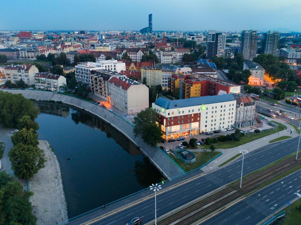 Almennt útsýni yfir borgina Wrocław eða útsýni yfir borgina eins og það er á hótelinu