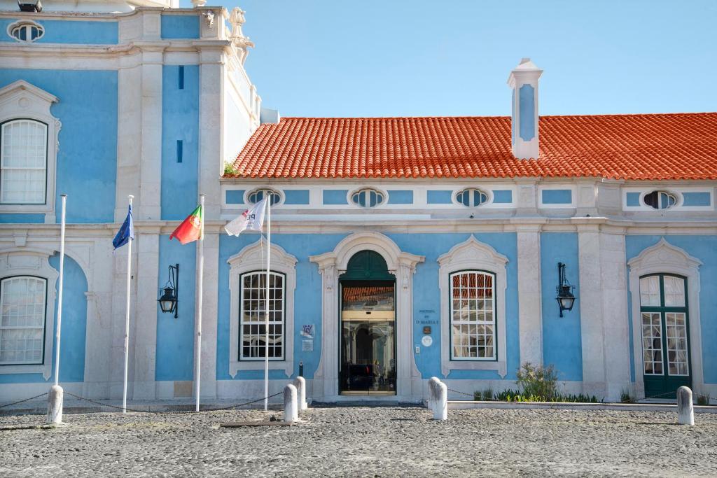 Фасада или вход на Pousada Palacio de Queluz