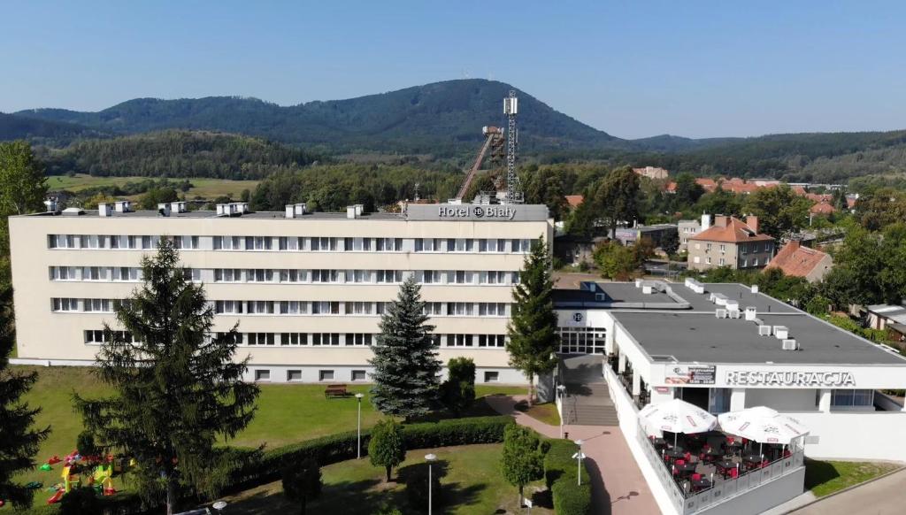 Kalnų panorama iš viešbučio arba bendras kalnų vaizdas