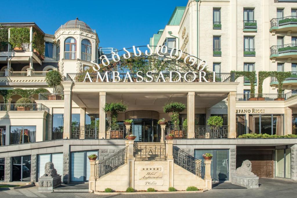 El edificio en el que está el hotel