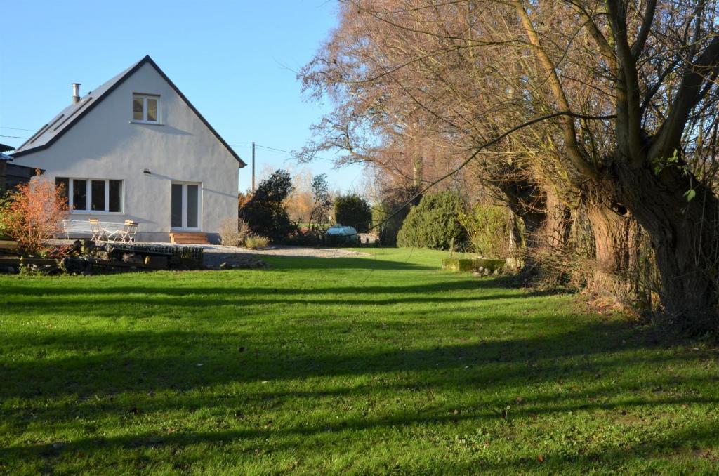 Um jardim em Charmes d'hôtes