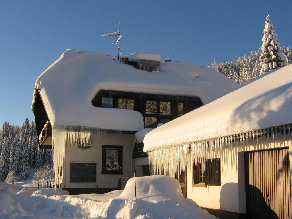 Berggasthaus Präger Böden saat musim dingin