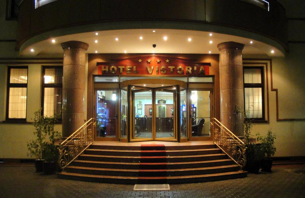 החזית או הכניסה של Hotel Victoria