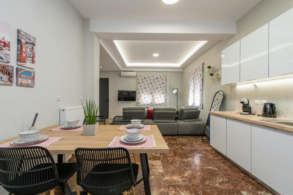 Bright & Stunning Flat in the City Centre tesisinde mutfak veya mini mutfak