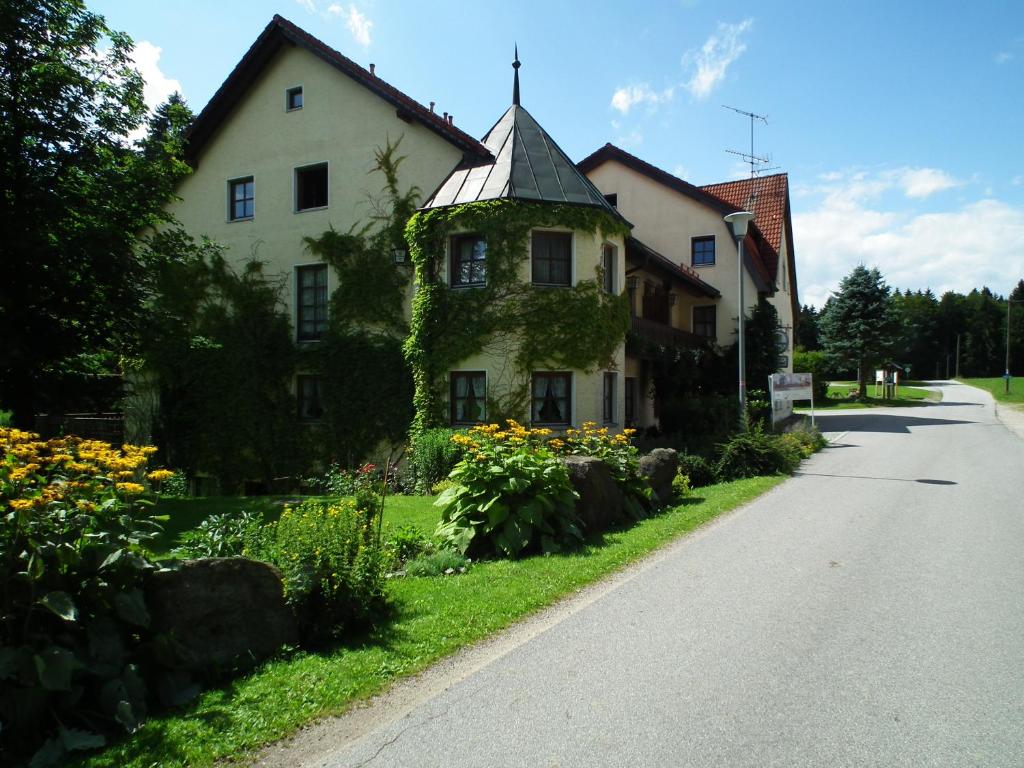 Сад в Waldgasthof - Hotel Schiederhof