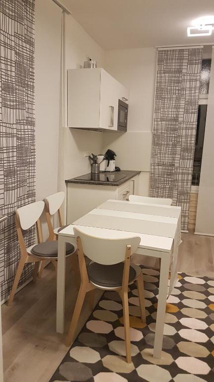 Ett kök eller pentry på Ferienwohnung Villa Josephine