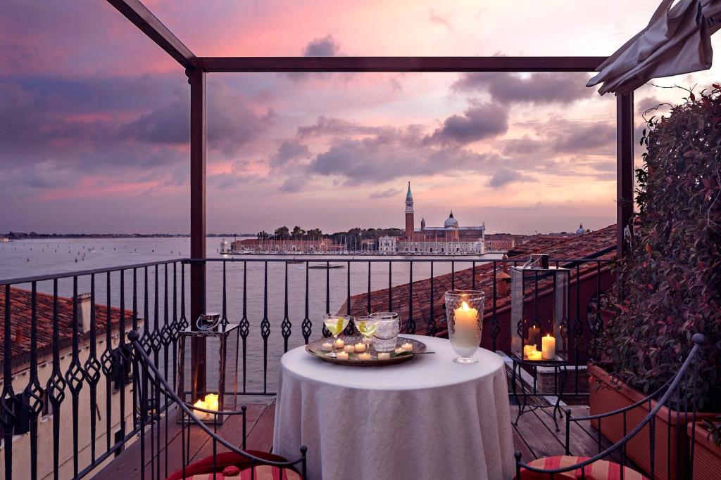 Uma varanda ou terraço em Hotel Metropole Venezia