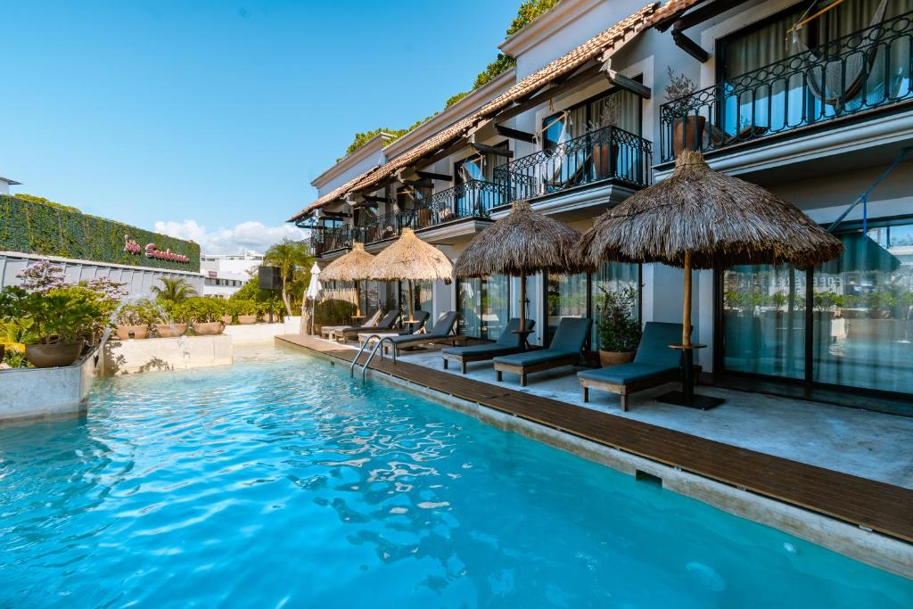 Hồ bơi trong/gần Caribbean Paradise Hotel & Spa - 5th Avenue