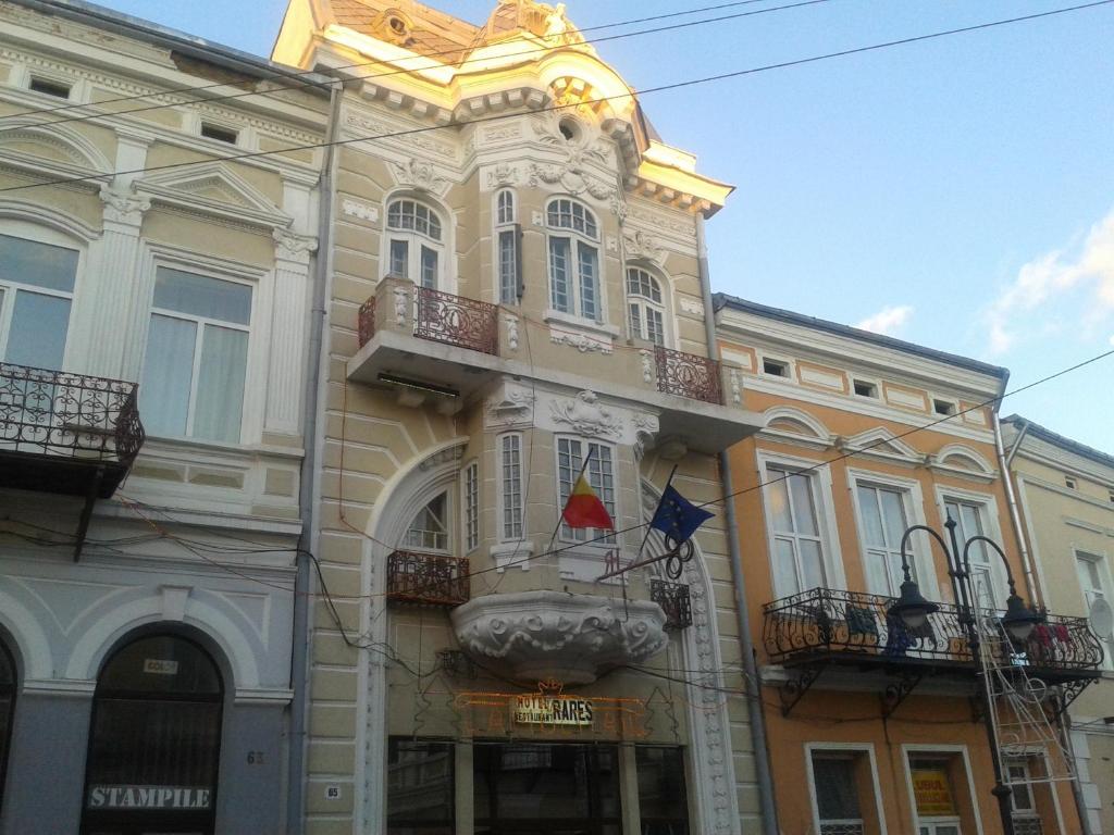 El edificio en el que está el hotel