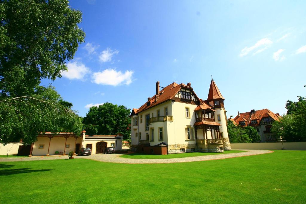 Vrt u objektu Hotel Pałacyk