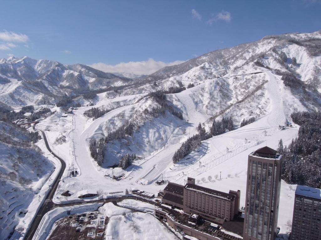 O vedere generală la munți sau o vedere la munte luată de la acest hotel