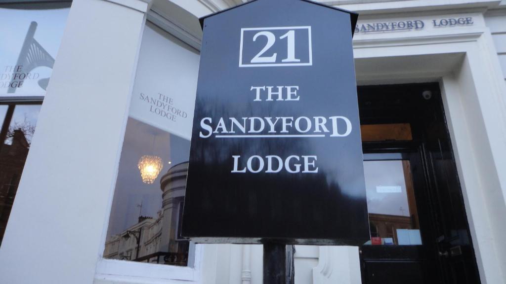 תעודה, פרס, שלט או מסמך אחר המוצג ב-Sandyford Lodge