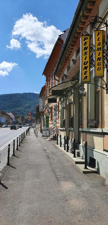 O vedere generală la munți sau o vedere la munte luată de la această pensiune