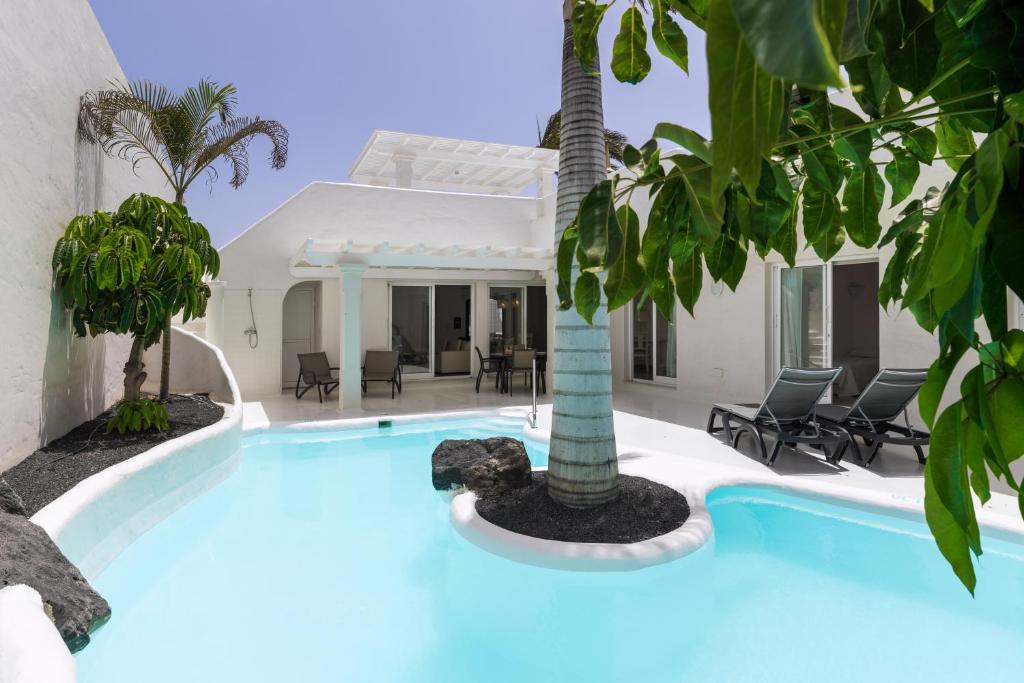 Bahiazul Villas Corralejo by Vreagestion में या उसके करीब स्विमिंग पूल