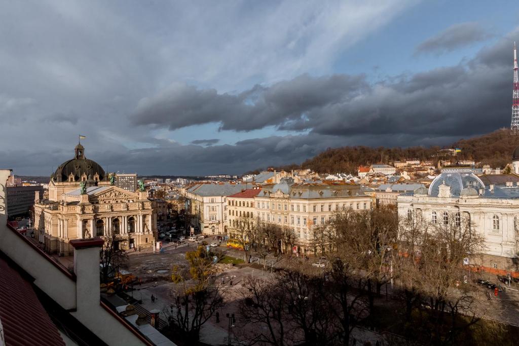 Landskap nær leilighetshotellet